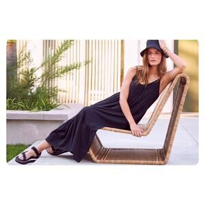 Evereve Sleeveless Maxi Dress Spaghetti Straps Garden Party Navy Blue Size Large